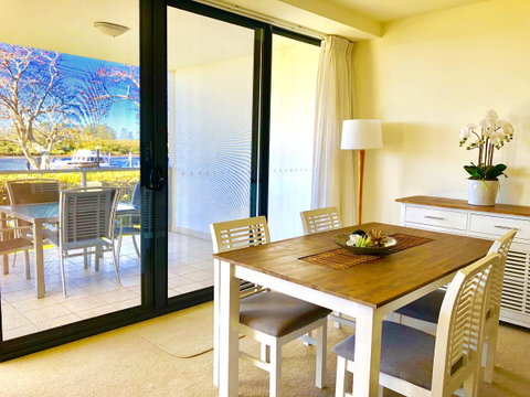 Boathouse Resort (Water Front) - Tourism Caloundra 2