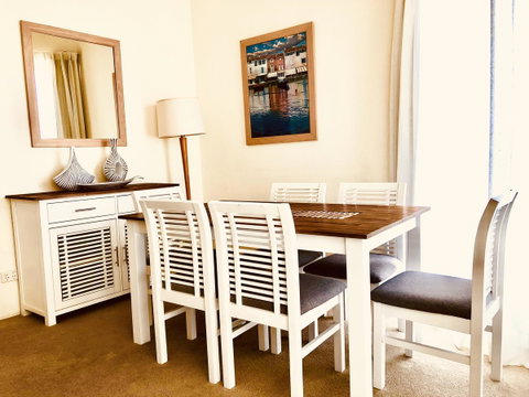 Boathouse Resort (Water Front) - Tourism Caloundra 24