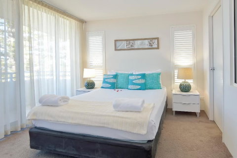 Boathouse Resort (Water Front) - Tourism Caloundra 19