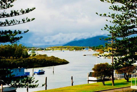 Boathouse Resort (Water Front) - Tourism Caloundra 22