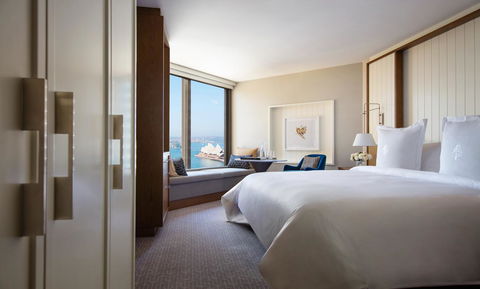 Four Seasons Hotel Sydney - Tourism Caloundra 11