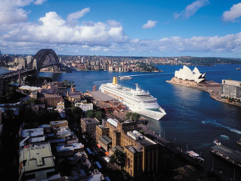 Four Seasons Hotel Sydney - Tourism Caloundra 37