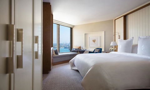 Four Seasons Hotel Sydney - Tourism Caloundra 4