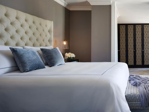 Four Seasons Hotel Sydney - Tourism Caloundra 40