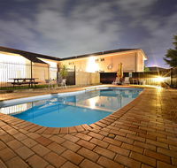 Winning Post Motor Inn - Tourism Caloundra