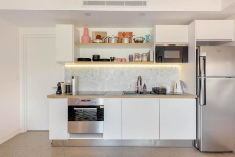 Scandi Beach Apartment - Tourism Caloundra 13