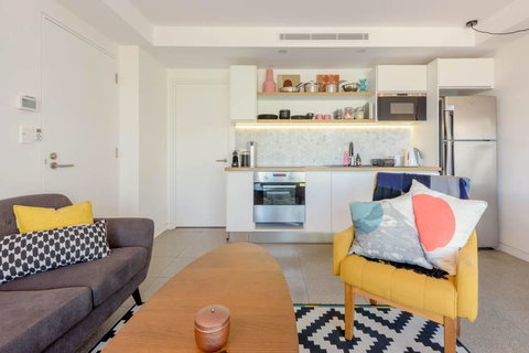 Scandi Beach Apartment - Tourism Caloundra 5