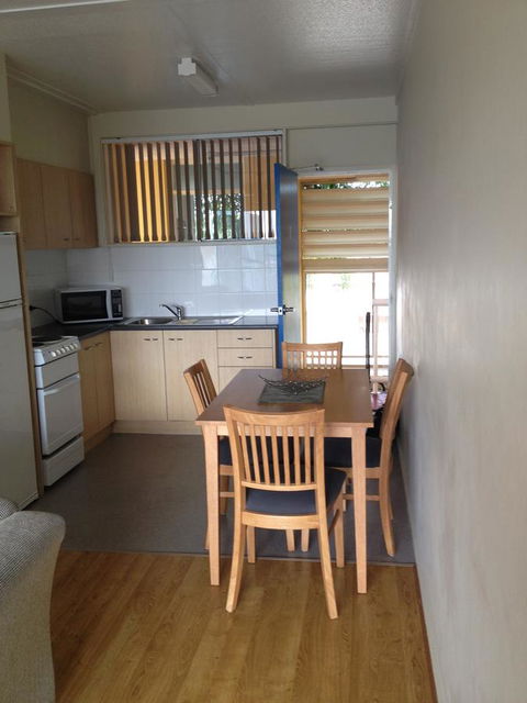 Waterview Apartments - Tourism Caloundra 4