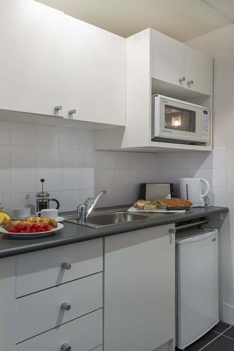 Macleay Hotel - Tourism Caloundra 12