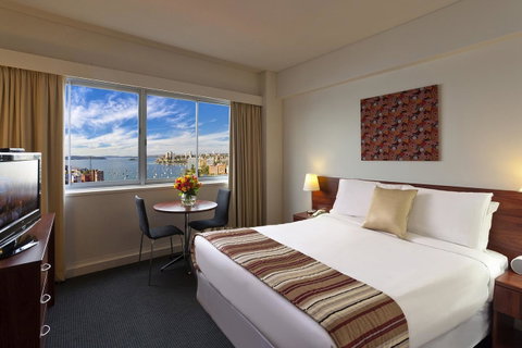 Macleay Hotel - Tourism Caloundra 11
