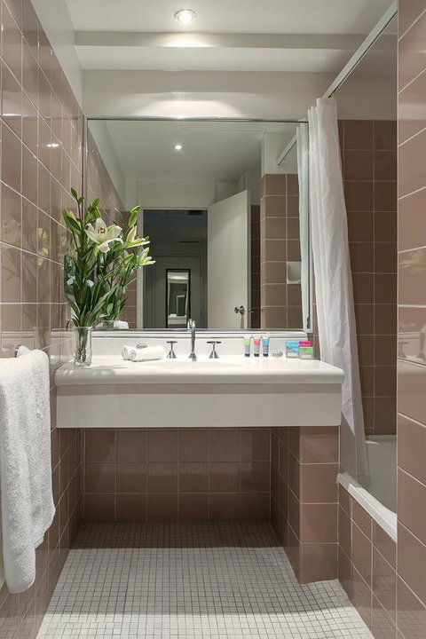 Macleay Hotel - Tourism Caloundra 15