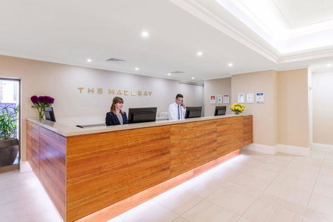 Macleay Hotel - Tourism Caloundra 2