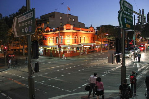 Glasgow Arms Hotel Ultimo - Tourism Caloundra 0
