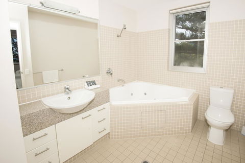 Grandview Apartments - Tourism Caloundra 37