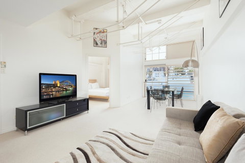 Waterfront Apartment On Sydney Harbour - Tourism Caloundra 1