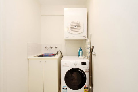 Waterfront Apartment On Sydney Harbour - Tourism Caloundra 9