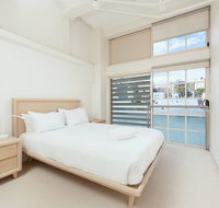 Waterfront Apartment on Sydney Harbour - Tourism Caloundra