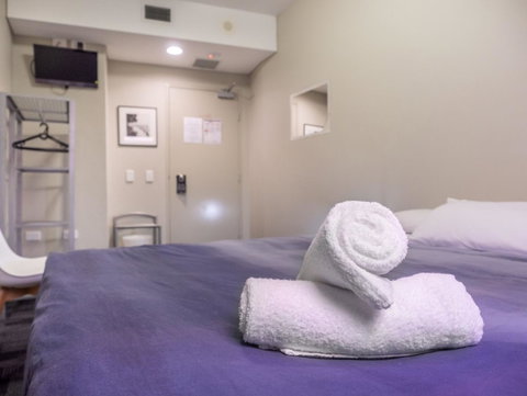 Big Backpackers Hostel - Tourism Caloundra 2