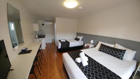 Eden Motel - Tourism Caloundra 6