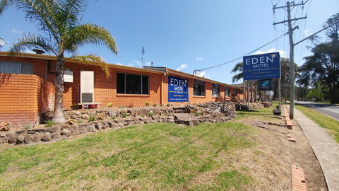Eden Motel - Tourism Caloundra 24