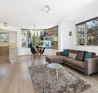 Lower Bridge and Sails - Executive 2BR Darlinghurst Apartment with Balcony and Rooftop Views - Tourism Caloundra