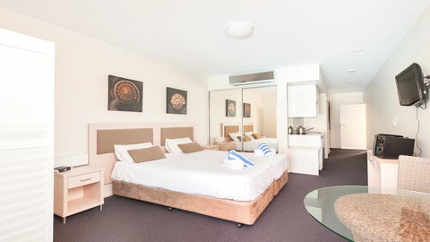 Pacific Blue, Salamander Bay - Tourism Caloundra 41