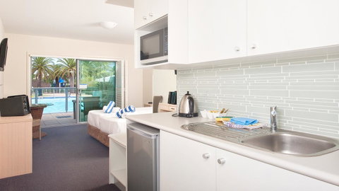 Pacific Blue, Salamander Bay - Tourism Caloundra 40