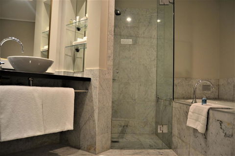 Radisson Blu Plaza Hotel Sydney - Tourism Caloundra 40