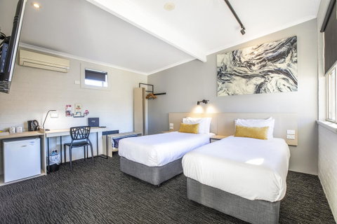 Nightcap At Colyton Hotel - Tourism Caloundra 2