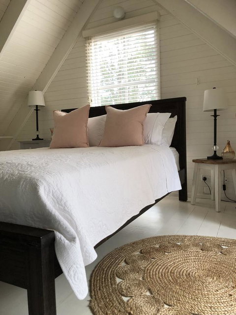 Arcadia - The Barn Cottage & Rosehill Cottage - Tourism Caloundra 5