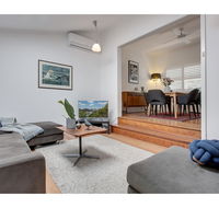 Spacious cottage with views 10 mins from the city - Tourism Caloundra