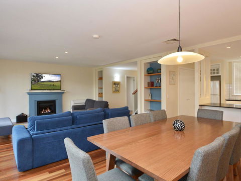Villa De Saran Located Within Cypress Lakes - Tourism Caloundra 12