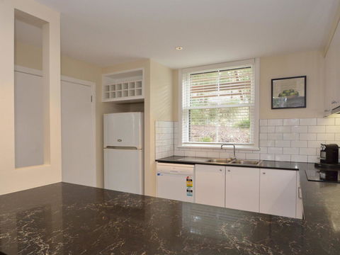 Villa De Saran Located Within Cypress Lakes - Tourism Caloundra 2