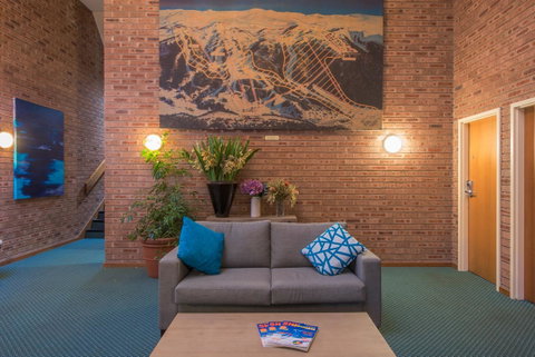 Alpine Gables - Tourism Caloundra 7