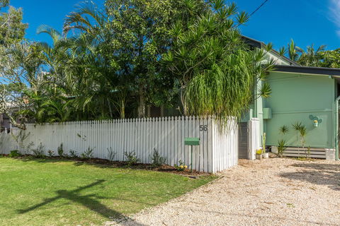 Gidget's Surf Shack - Tourism Caloundra 27