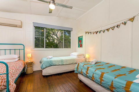 Gidget's Surf Shack - Tourism Caloundra 30