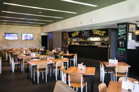 Alpha Hotel Eastern Creek - Tourism Caloundra 9