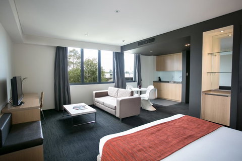 Alpha Hotel Eastern Creek - Tourism Caloundra 16
