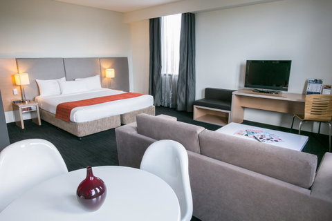 Alpha Hotel Eastern Creek - Tourism Caloundra 14