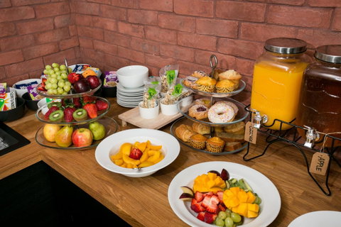 Alpha Hotel Eastern Creek - Tourism Caloundra 17
