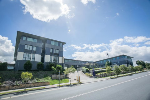 Alpha Hotel Eastern Creek - Tourism Caloundra 2