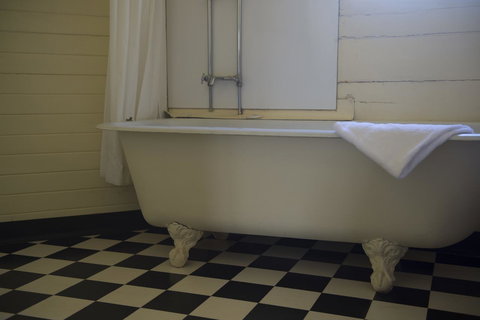 Hillview Heritage Hotel - Tourism Caloundra 27