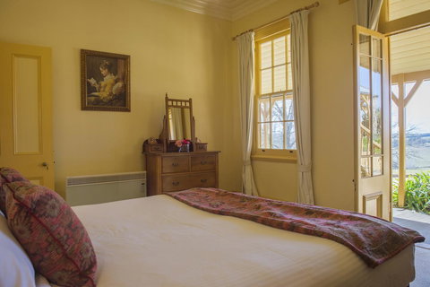 Hillview Heritage Hotel - Tourism Caloundra 31