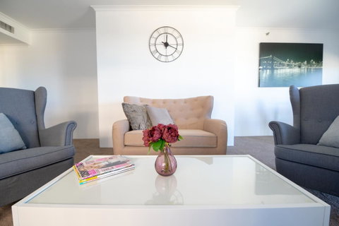 Castle Serviced Apartments - Tourism Caloundra 21