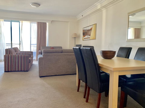 Castle Serviced Apartments - Tourism Caloundra 3