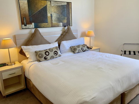 Castle Serviced Apartments - Tourism Caloundra 14