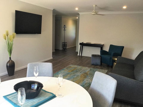 Tic Tac Toe Quality Accommodation - Tourism Caloundra 9