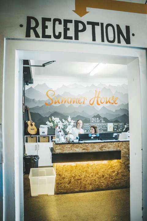 Summer House Kings Cross - Tourism Caloundra 3