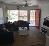 Tomaree Lodge - Tourism Caloundra