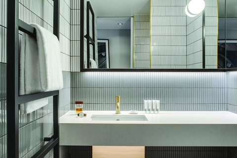 Vibe Hotel Sydney Darling Harbour - Tourism Caloundra 3